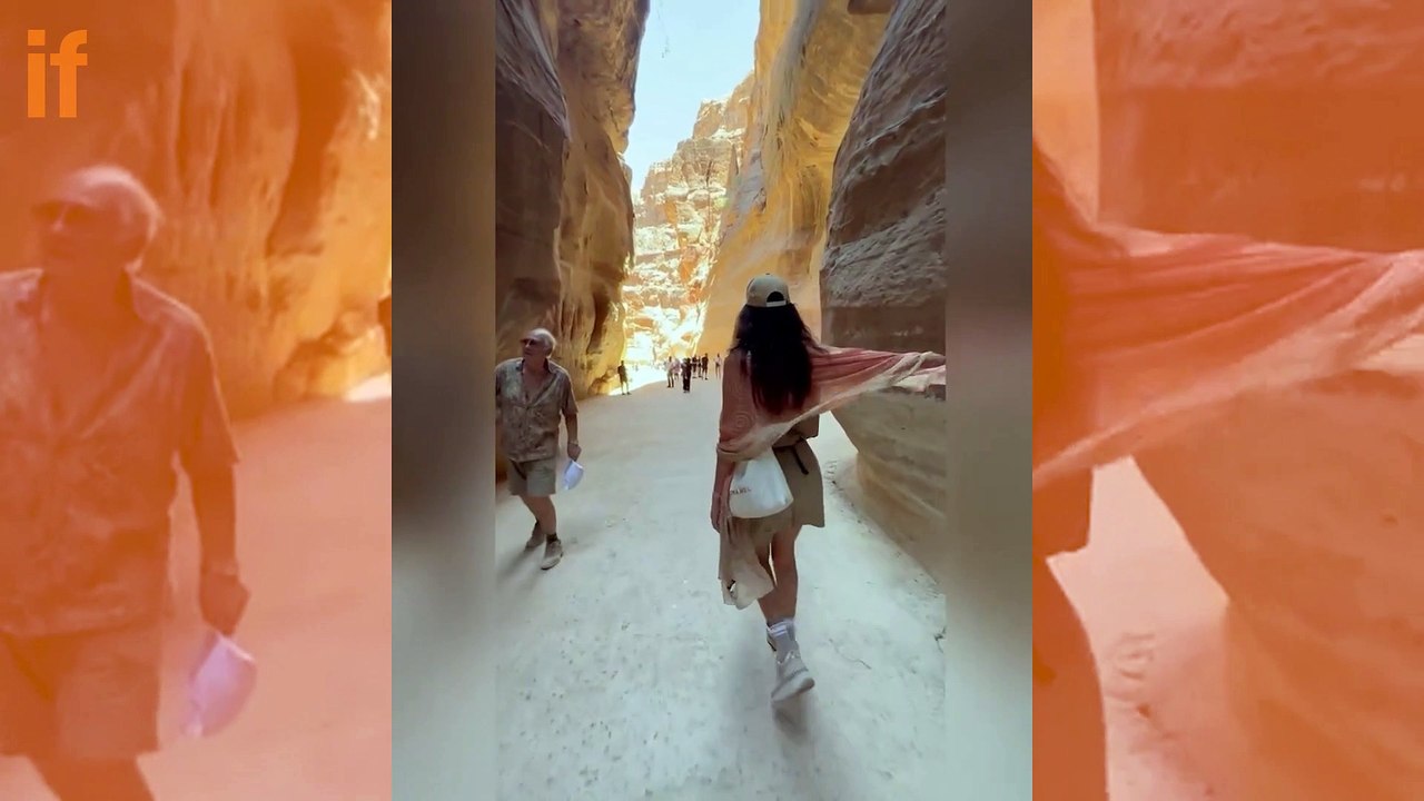 Suzana Gullo abre álbum de férias com a família em Israel