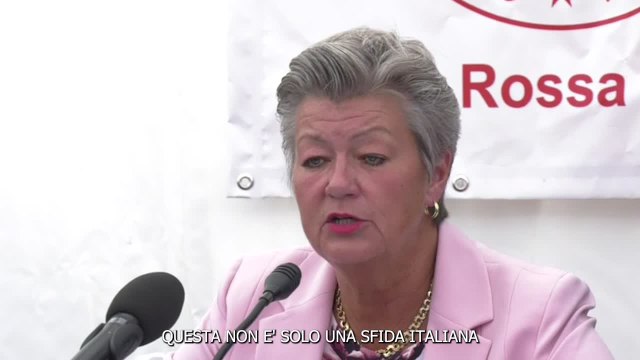 Migranti, Johansson: Stiamo valutando ulteriore supporto finanziario per Lampedusa