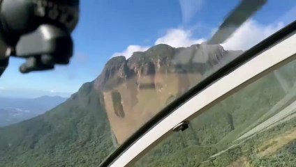 Força Aérea e Corpo de Bombeiros fazem buscas por avião que desapareceu na Serra do Mar