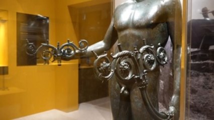 "Nuova luce da Pompei a RomA2, la nueva exposición en Roma que exhibe las lámparas de Pompeya