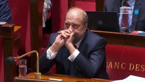 Le député Ugo Bernalicis chante une chanson d'Isabelle Boulay devant Eric Dupond-Moretti