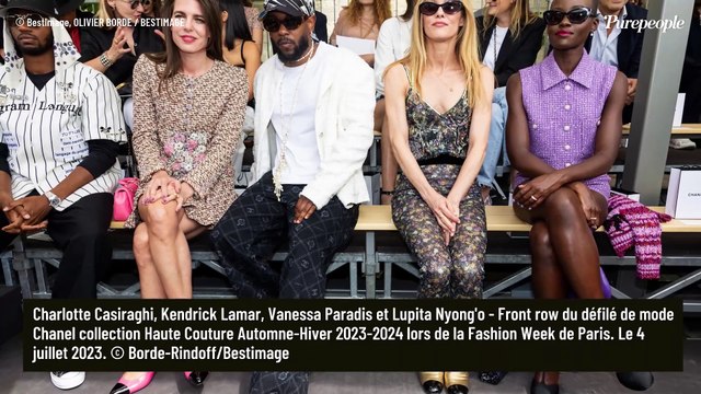 PHOTOS Charlotte Casiraghi, jupe courte et escarpins fluo, elle rivalise de beauté avec sa belle-mère Carole Bouquet