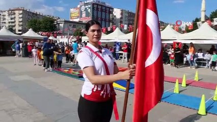 Kırşehir'de yaz spor okulları açılışı yapıldı