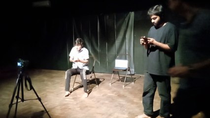 'अकेलेपन' से लड़ते युवाओं की बेचैनी 'यादों' के झरोखों से दिखाई