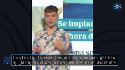 Un hombre con aletas en la cabeza explica por qué es «transespecie»: «No me siento humano del todo»