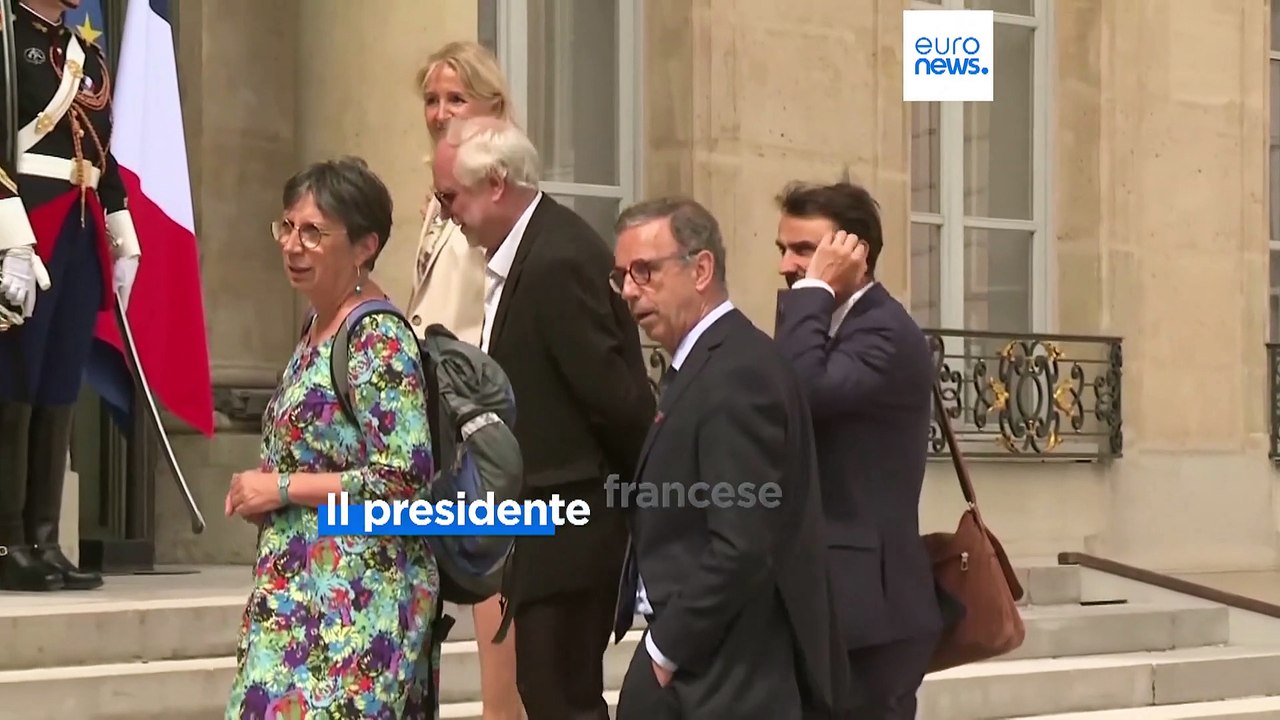 Macron: "La fase più acuta della rivolta è alle spalle"