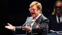 “Nunca los olvidaré”: Elton John se despide de los escenarios con emotivo concierto en Suecia