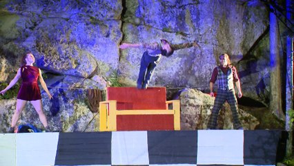 Cirque de la Pointe-Sèche : début du nouveau spectacle « À temps ».