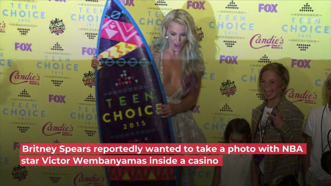 Slap Scandal: Did Britney Spears Slap Herself?