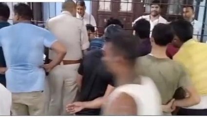 BREAKING: सिवान में हाईटेंशन तार की चपेट में आने से एक युवक की हुई दर्दनाक मौत, मचा कोहराम
