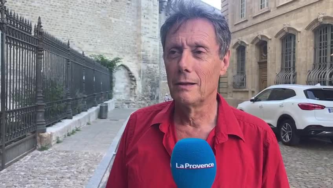 Au Festival Off d'Avignon, Antoine de Maximy crée son spectacle "J'irai dormir sur scène"