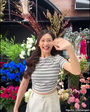 Soi Phim Giờ Vàng - Gia Đình Mình Vui Bất Thình Lình: Soi gu ăn mặc của Khả Ngân khi vào vai Trâm Anh, trẻ trung và sang trọng, xứng đáng là nàng dâu sành điệu nhất phim | Điện Ảnh Net