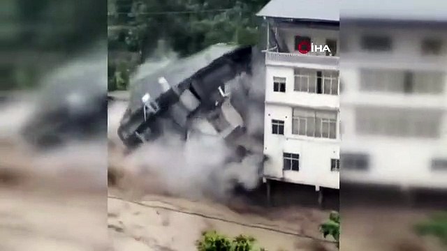 Çin'deki sel felaketinde 15 kişi öldü, 4 kişi kayboldu