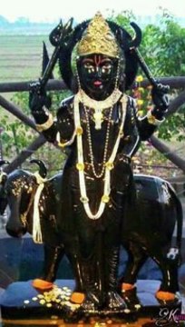 सावन में शनि की साढे साती व ढैय्या के विशेष उपाय