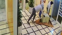 Los Mossos d'Esquadra publican el vídeo del robo de una caja fuerte en una casa de Barcelona