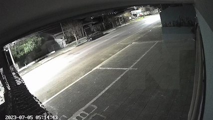 Câmera flagra ladrão de bicicleta no Parque São Paulo