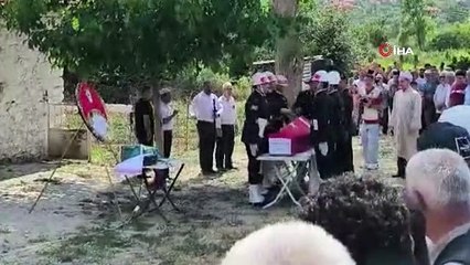 Kalp krizi sonucu hayatını kaybeden asker, törenle toprağa verildi