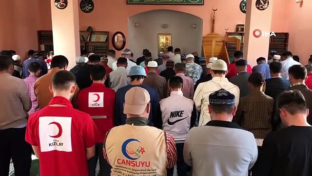 Teyemmüm nasıl alınır? Teyemmüm abdesti nasıl alınır? Teyemmümün farzı kaçtır? Teyemmüm hangi maddelerin üzerinde alınabilir?