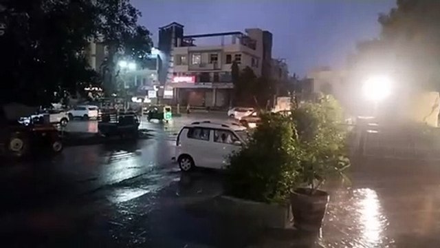 Rain in Ajmer: भिगोया तेज बरसात ने, सड़कों पर बहा पानी