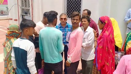 कीचड़-गंदगी से परेशान है संतोष नगर कॉलोनी के लोग