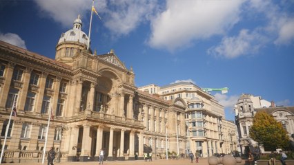 Video herunterladen: Birmingham headlines: West Midlands Mayor Andy Street reacts to concerns over the return of e-scooters to Birmingham