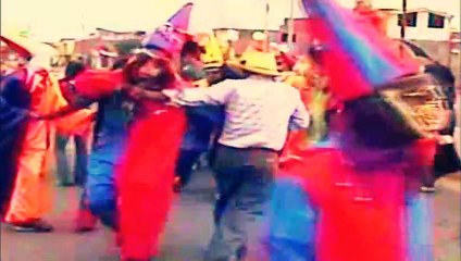 Carnaval Lonco Caymeño-Arequipa - Perù
