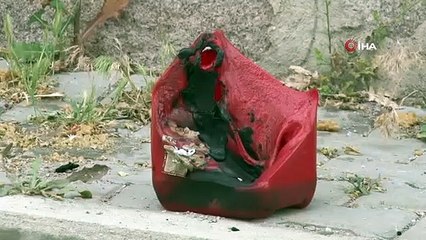 Le mari qui a battu sa femme pendant la phase de divorce a fait une descente dans la maison et mis le feu à la voiture