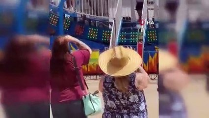 Dysfonctionnement des montagnes russes : coincé à l'envers pendant des heures