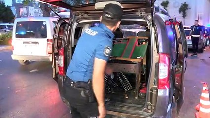 İstanbul'da Uyuşturucu Denetimi: Araçlar Aranıyor, GBT Sorgusu Yapılıyor