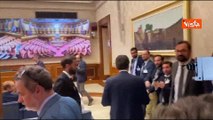 Conte arriva in conferenza stampa al Senato: Si parla dentro