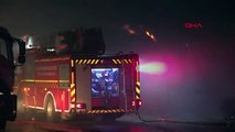 Van'da Samancılar Sitesi'nde çıkan yangına müdahale edildi