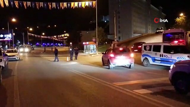Kız yurdu önündeki şüpheli çanta polis ekiplerini harekete geçirdi