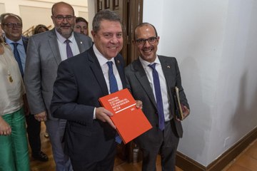 Page: "Los barones no vamos a fiar nuestra autonomía a los intereses de otro partido"