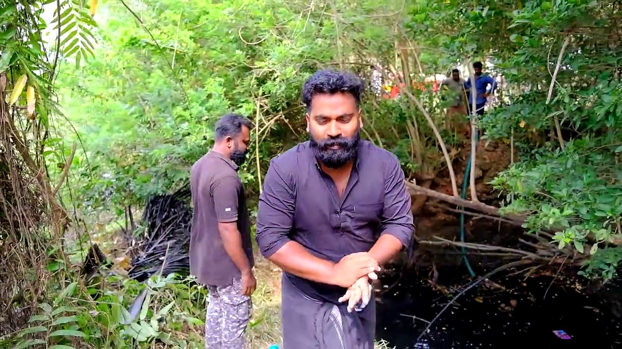 Village Pond Fishing _ കുളം വറ്റിച്ചു മീൻപിടുത്തം _ M4 Tech _