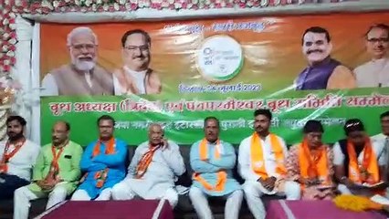 परिवारों तक जनहितैषी योजनाओं का लाभ पहुंचाना हरेक कार्यकर्ता की जिम्मेदारी