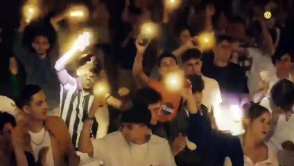 Chicos de barrio. Tráiler Divinity