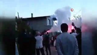 Trabzon'da pes dedirten görüntü: Gelin eline silahı aldı havaya ateş etti