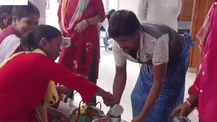 मुंगेर: सदर अस्पताल में खाना देने के नाम पर जीविका दीदी कर रही खानापूर्ति