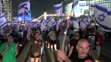 Rabbia per le dimissioni del capo della polizia: manifestanti bloccano l'autostrada di Tel Aviv