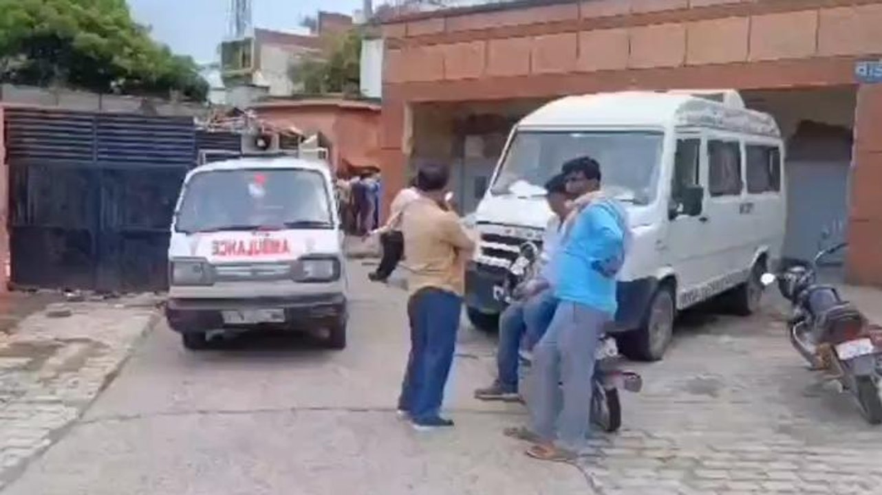 अलीगढ़: तेज रफ्तार वाहन ने साइकिल सवार बुजुर्ग को रौंदा, उपचार के दौरान मौत