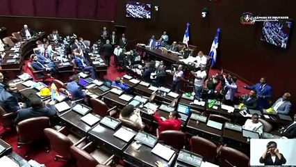 Diputado dice que no importan los préstamos que se toman, sino para qué