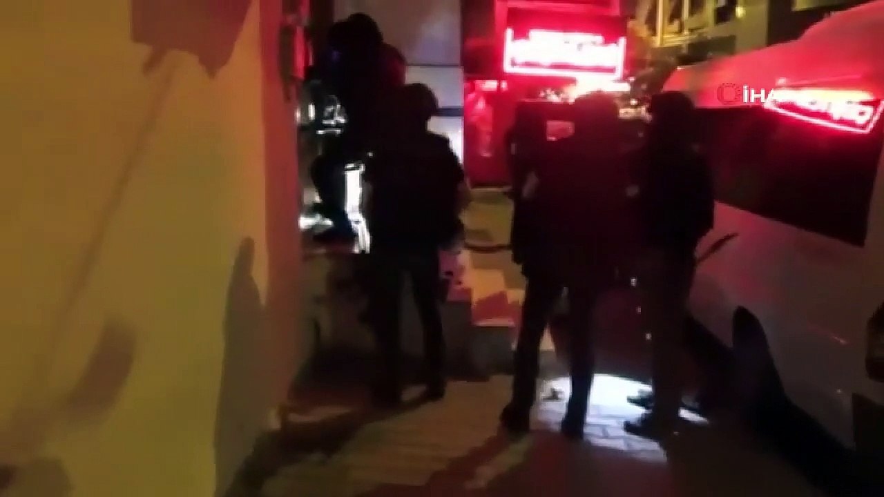 İstanbul'da HDP Esenyurt ilçe binasına operasyon