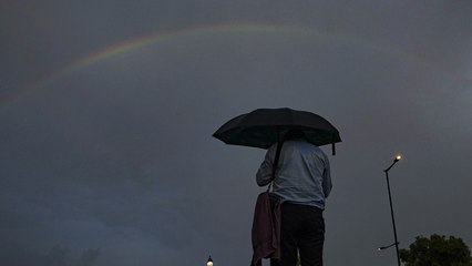 Delhi-NCR Weather Today: दिल्ली-एनसीआर में हुई बारिश, पूरे दिन मौसम रहेगा गीला, जानिए अपडेट