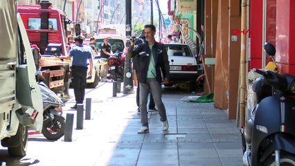 Otomobilin kaldırımdaki yayalara çarptığı kazada 2 kişi yaralandı