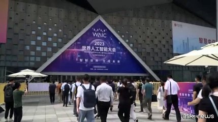 Download Video: A Shanghai al via conferenza su intelligenza artificiale, c'? anche Tesla