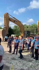 Beylikdüzü'nde İBB ekiplerine silahlı ve bıçaklı saldırı