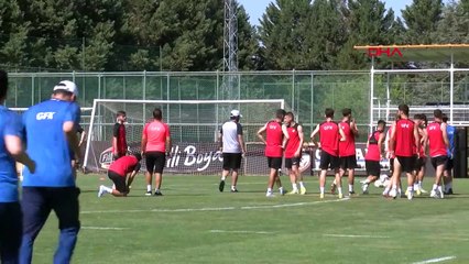 Erdal Güneş： Notre travail de transfert continue