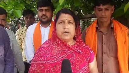 जनता की मांग: टूटी सडक़ों को किया जाए ठीक