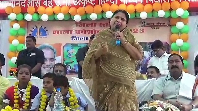 खुशी और उमंग से खिले बच्चों के चेहरे