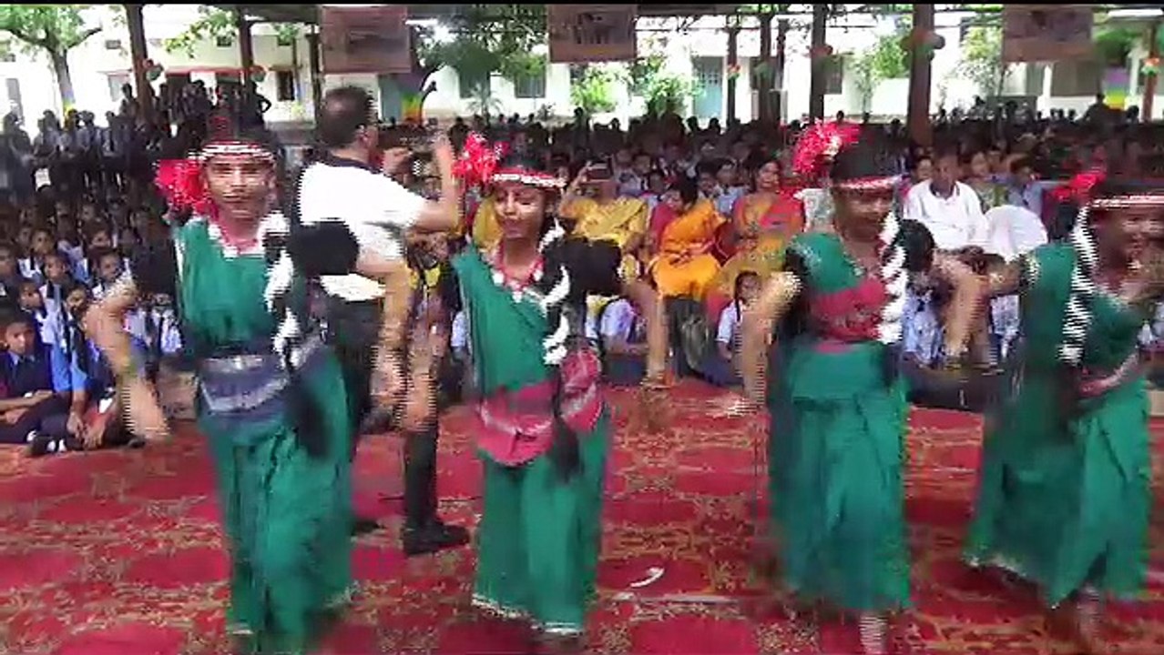 खुशी और उमंग से खिले बच्चों के चेहरे